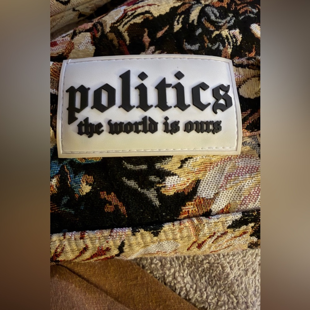 Floral tapestry Fringe men’s Pants in Beige & Black. - Picture 10 of 11